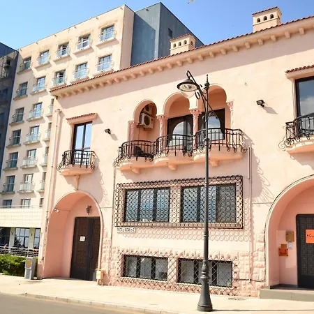 Leon Apartament Constanţa